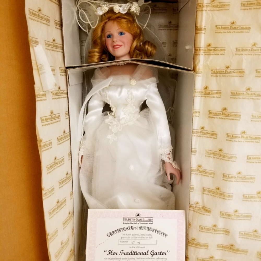 William Hanson Ashton Drake Galleries Her Traditional Garter ~READ